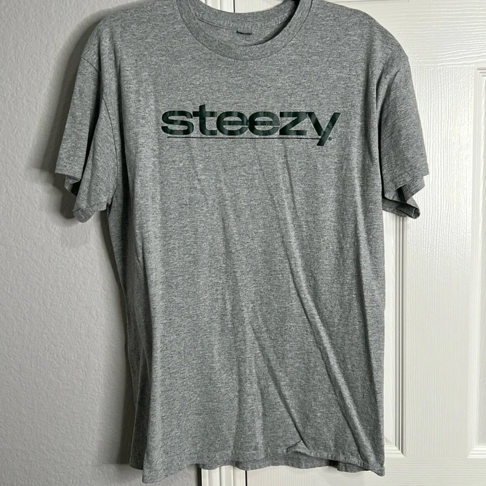 Steezy (shoe store in Texas) branded‎ shirt size men’s medium
